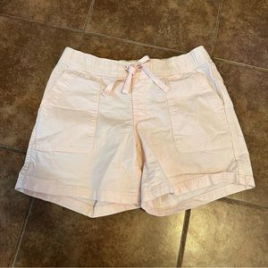 Women’s The North Face pink shorts size Small